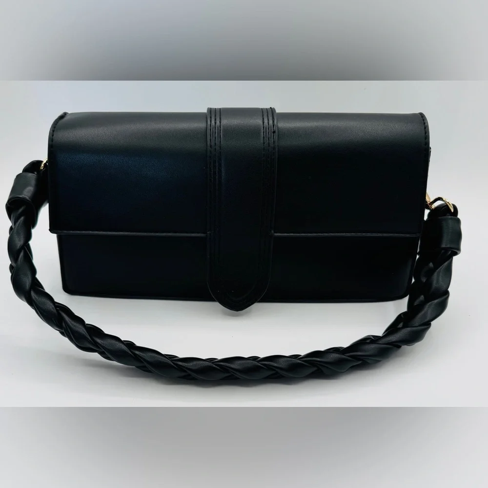 Moda Luxe Black Vegan Leather Violet Crossbody  Handbag‎ 11”LX3.5”WX5.5”H NWT